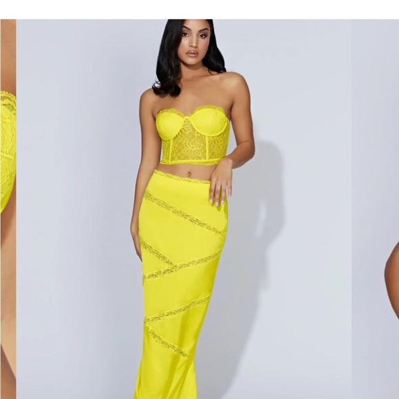 Meshki Dresses & Skirts - Elegant Black Lace Bustier and matching skirt 2 piece set